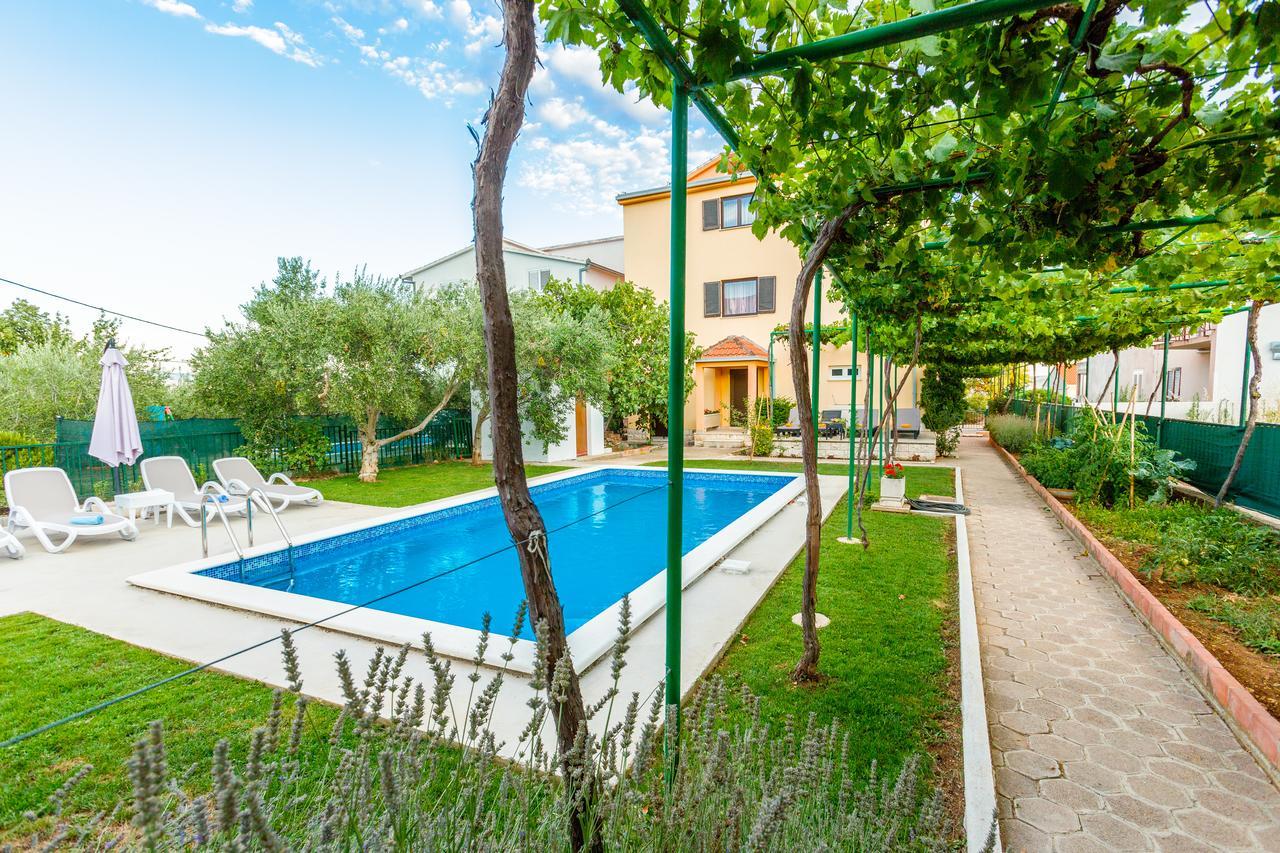 Villa Rosa Kaštela Exteriör bild